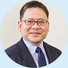 精神保健福祉士 國富隆志さんの顔写真